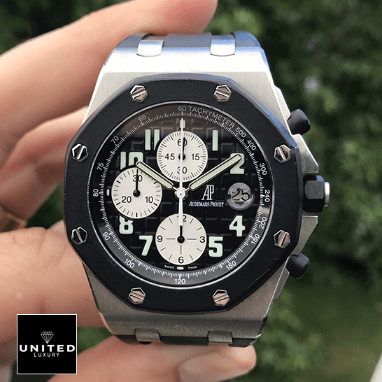 Audemars Piguet Royal Oak Black Dial Replica on the fingers