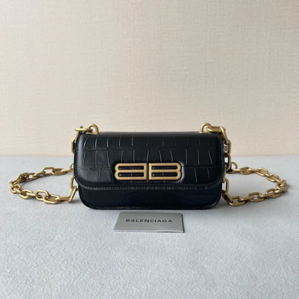 Crossbody Bags Size: 19✖️10✖️7cm
