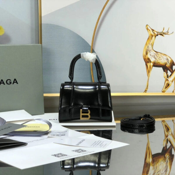 Balenciaga Paris Model: LG0115 Size: 11.5x14x4.5cm