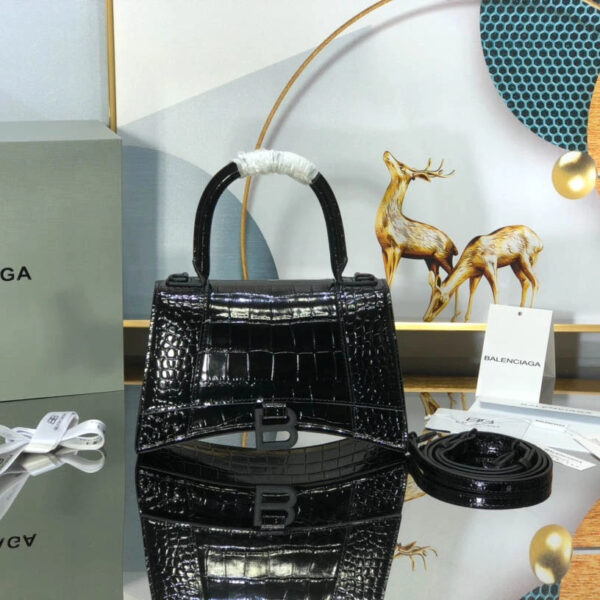 Balenciaga Paris Model: 23x10x24cm Size: 19x8x21cm