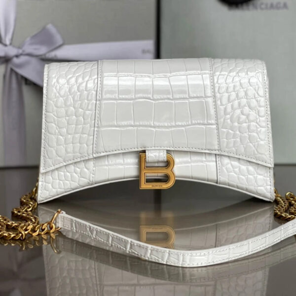 Crossbody bag Model: 198 Size: 22x13x5cm