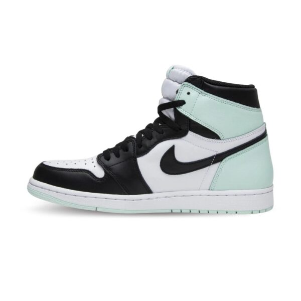 Air Jordan 1 Retro High OG Igloo Black